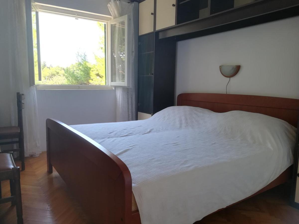 Apartment Porat Ugljan Εξωτερικό φωτογραφία