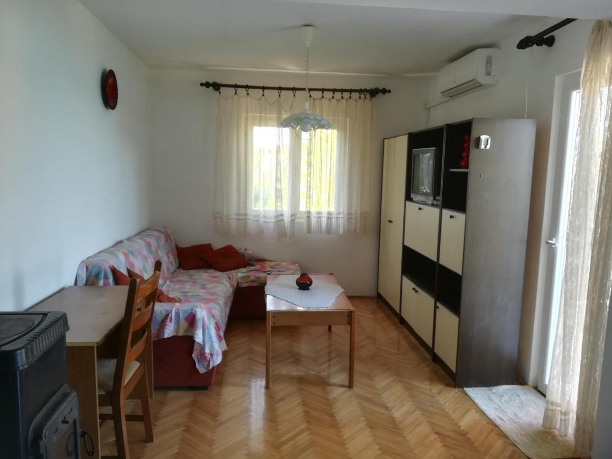 Apartment Porat Ugljan Εξωτερικό φωτογραφία